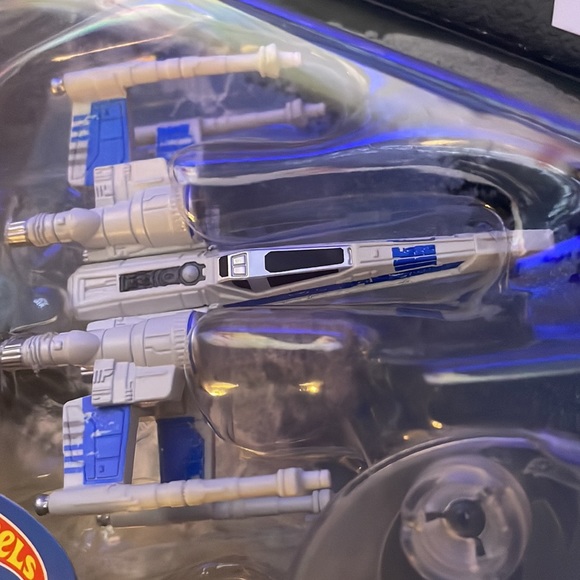 X-Wing Fighter - Picture 4 of 10